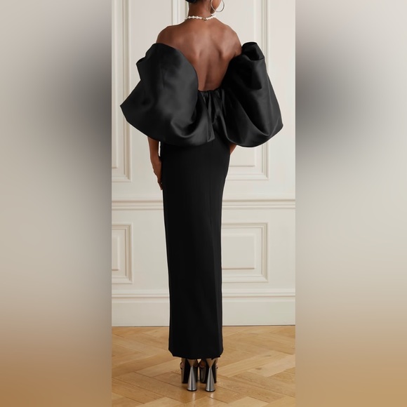 SOLACE LONDON
Pia off-the-shoulder stretch-crepe and faille maxi dress - Picture 3 of 12